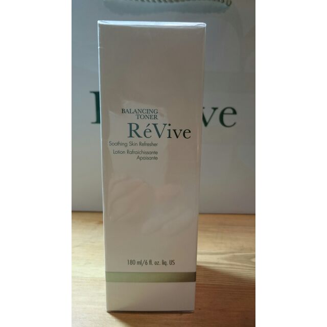 Revive精萃活膚露    180ml    原價$2500  特價$1550（*國內百貨專櫃正貨）