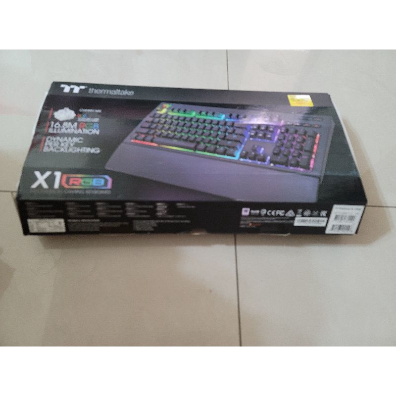 非全新TT Premium X1 RGB Cherry MX 機械式銀軸電競鍵盤