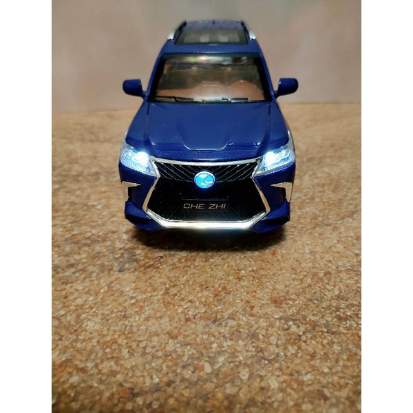 全新🆕Lexus寶石藍休旅車1:24合金模型車