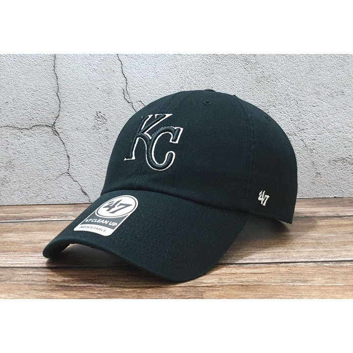 蝦拼殿 47 brand MLB 堪薩斯皇家隊 黑底黑字白邊 棒球帽老帽 男生女生都可戴 現貨