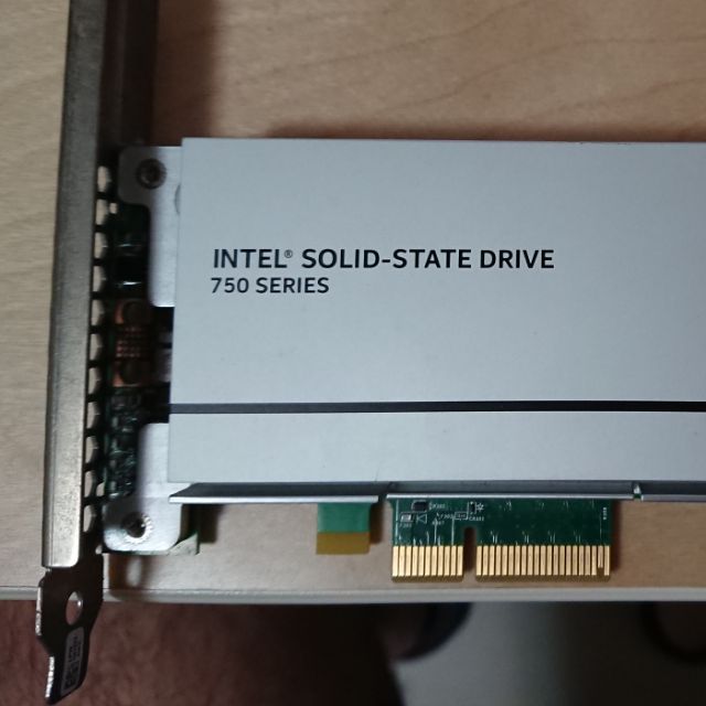 Intel_SSD_750_pcie_400G_nvme_mlc