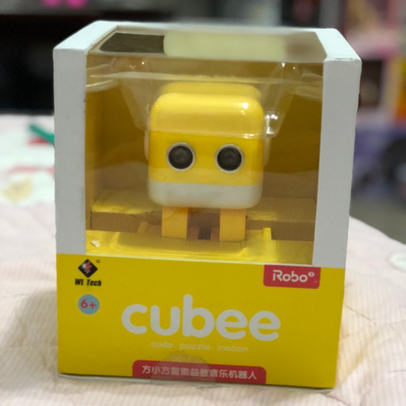 Cubee 方小方 智能跳舞