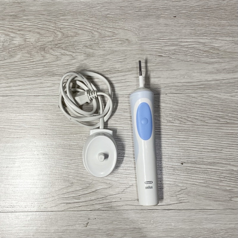 德國百靈歐樂B 活力美白電動牙刷D12.W（不含刷頭）Oral-B BRAUN