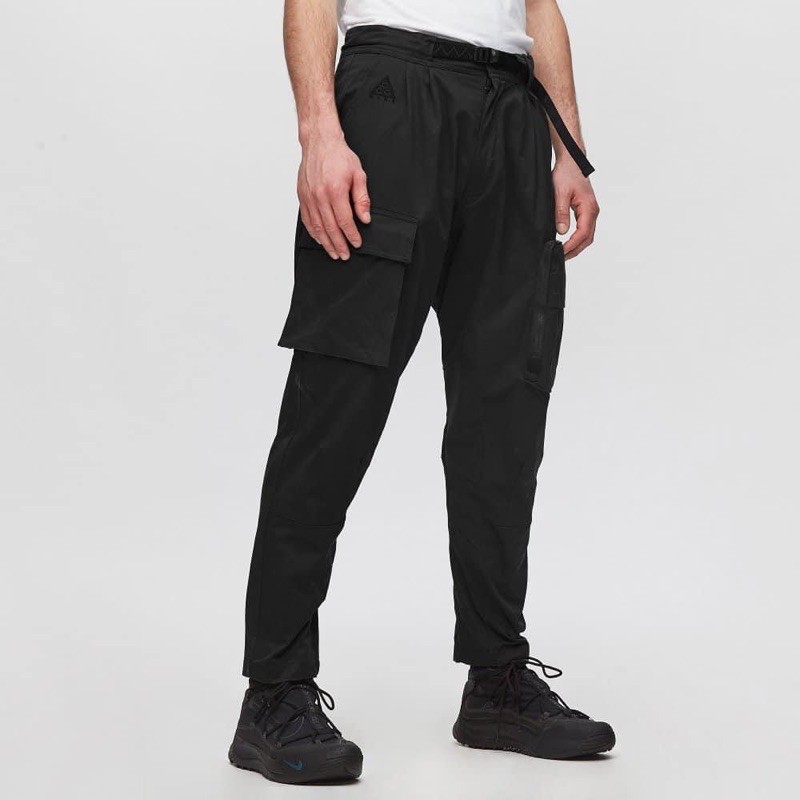 nike acg woven cargo pant