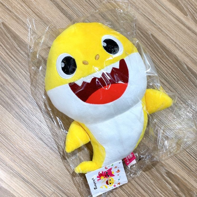 韓國 現貨 鯊魚寶寶30cm音樂唱歌大娃娃 英文版 蝦皮購物