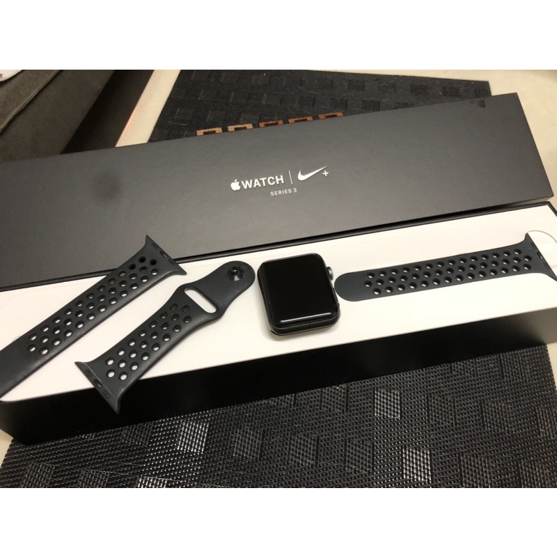 Apple Watch SERIES3 Nike+ Gray