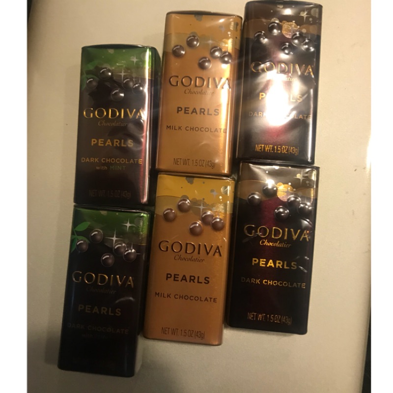 GODIVA 鐵盒裝巧克力豆