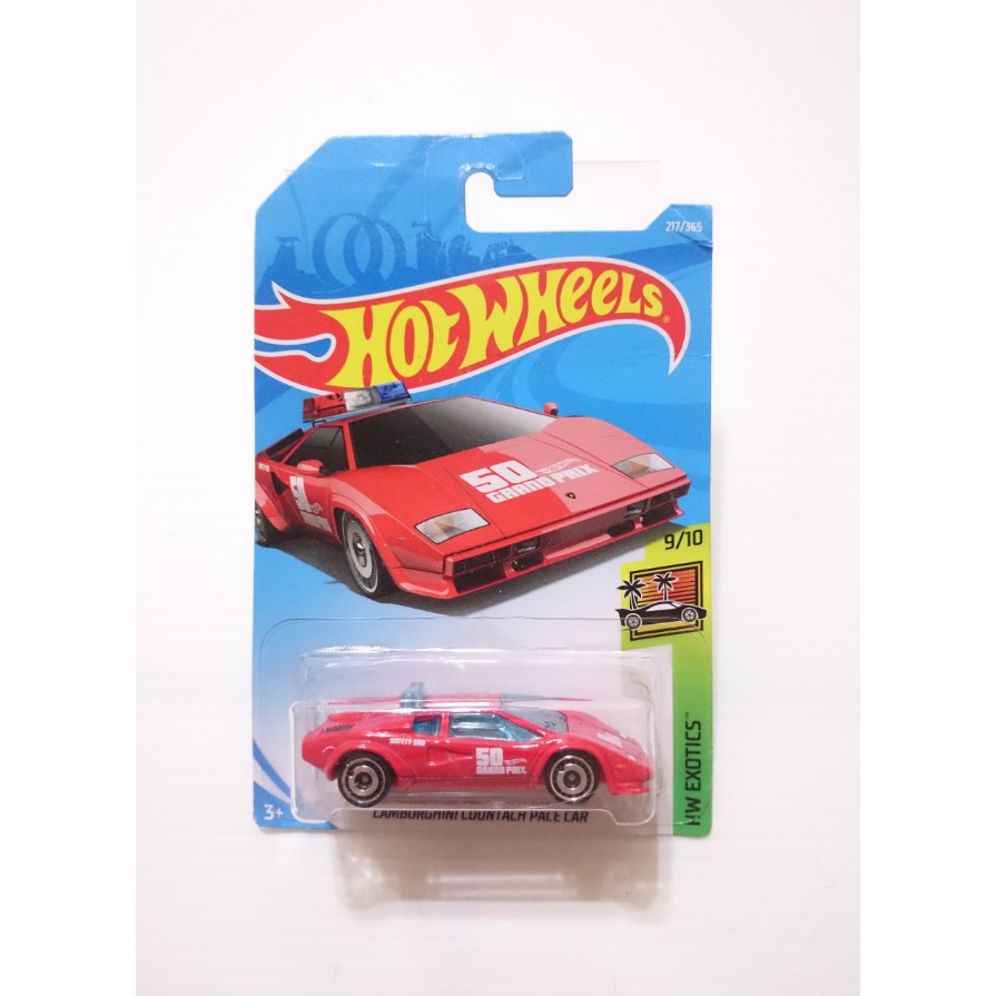 lamborghini countach pace car