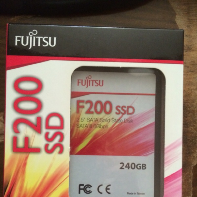 全新 Fujitsu 2.5" f200 240g mlc ssd 固態硬碟