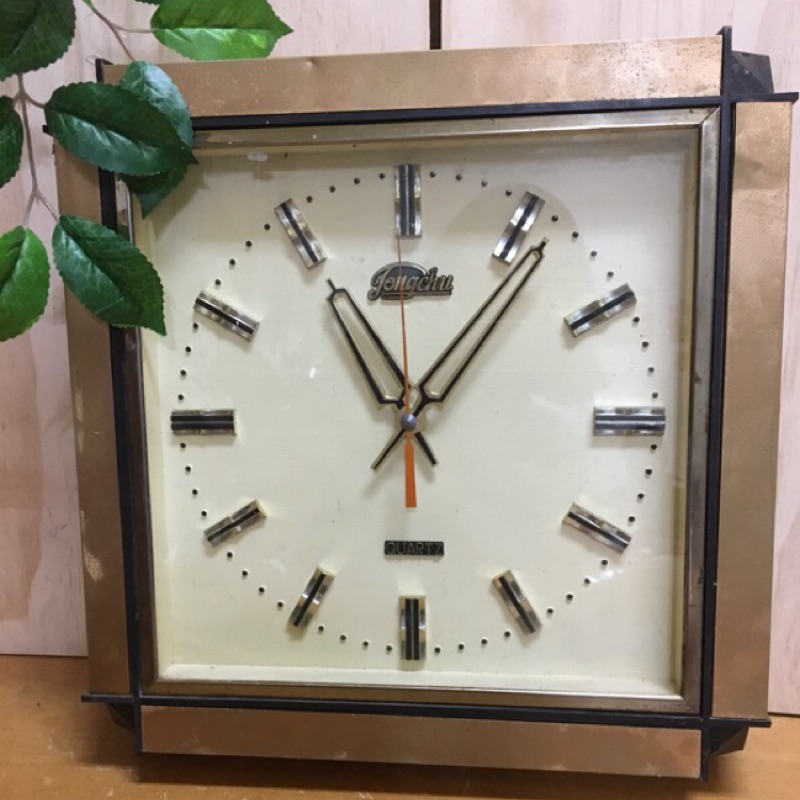 W老時光麵館時鐘⋯(日本鐘芯、僅擺設用）約34x33公分#古董#收藏#時鐘#歐洲