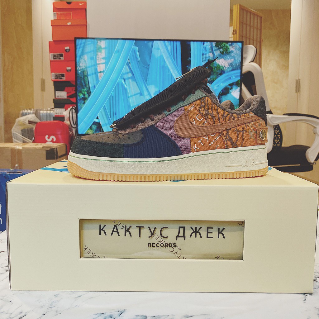 travis scott nike low