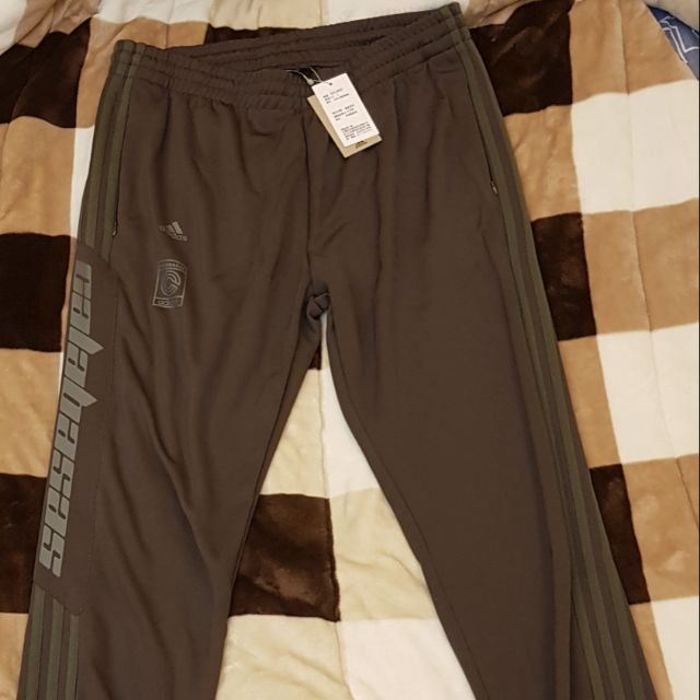 開學前超殺價 Adidas Yeezy Calabasas Track Pants 咖啡色 長褲 肯爺著用 實物超好看。