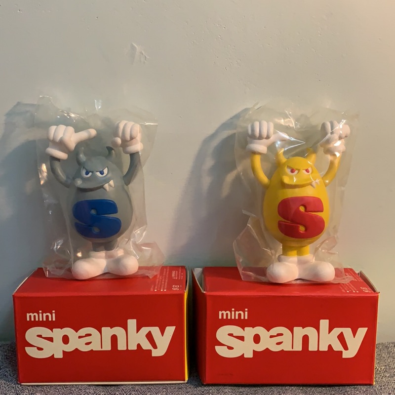 Amazon.co.jp: Unbox Industries x Headlockstudio Deep red ソフビ