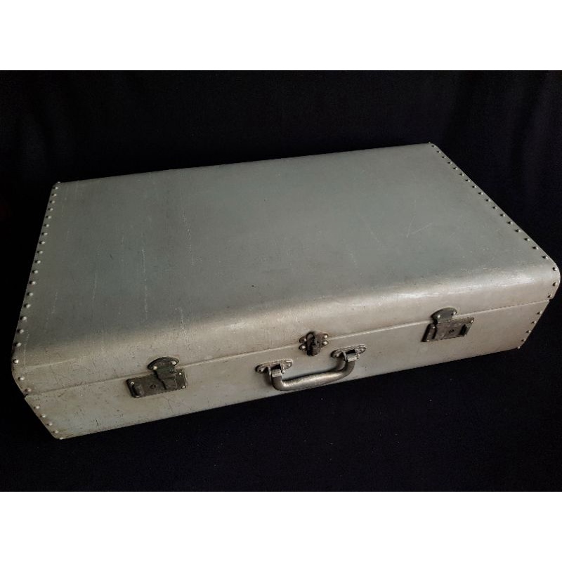 古董 舊年代老件 大款 美國鉚釘鋁箱 手提行李箱 全鋁 旅行箱 ( 年代物 古件 歐美老件收藏 Deco 工業風 懷舊)