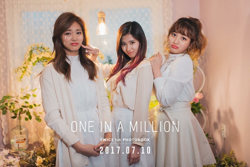 ビッグ割引 A In 写真集 One 1st 超希少twice Million Dvd K Pop アジア Williamsav Com