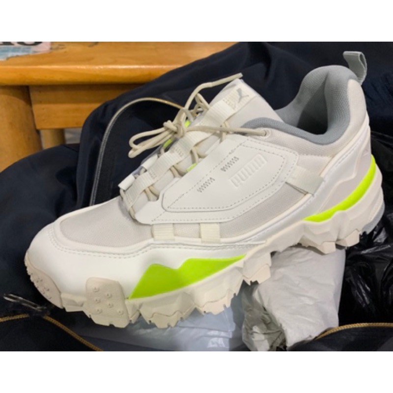 購於🇰🇷Puma休閒鞋 Trailfox Overland 白+螢光綠 25號 泫雅代言☺️