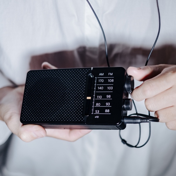 【SANGEAN 山進】 SR-36 口袋式收音機 掌上型收音機 收音機 電台 收音機 AM收音機 廣播電台 小型收音機