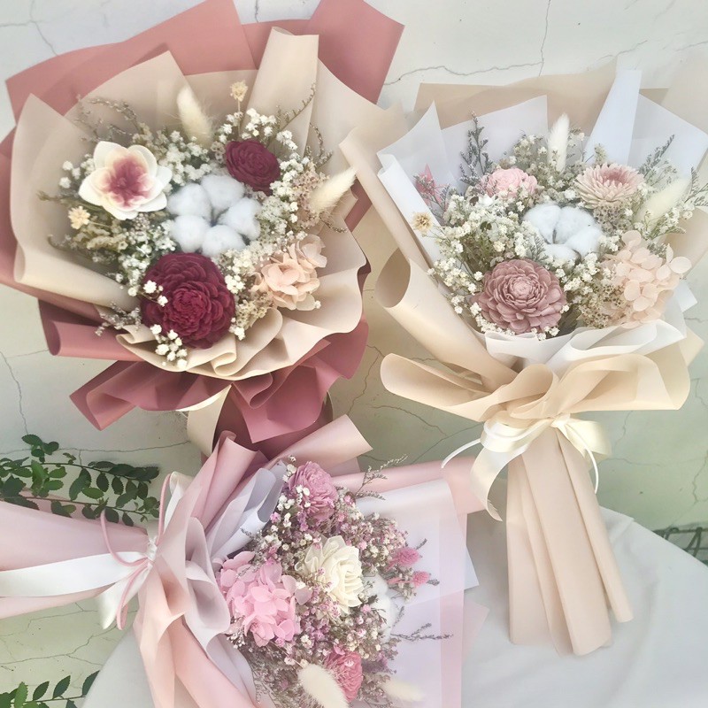 Tsukika 索拉花乾燥花束 畢業花束 乾燥花束 乾燥花 情人節禮物 畢業禮物 蝦皮購物