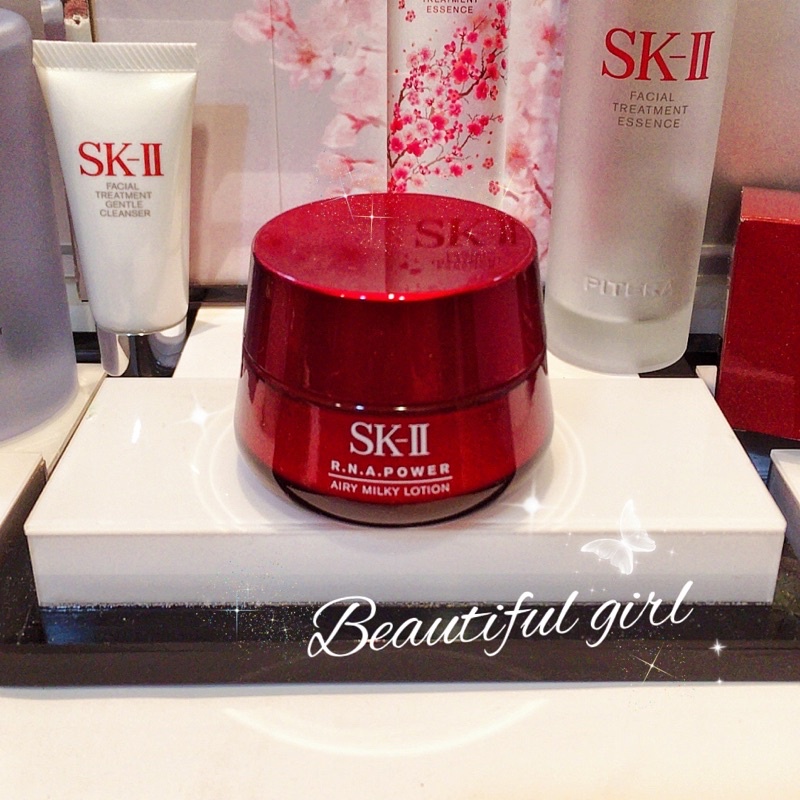 SK-II/SK-2 R.N.A 超肌能緊緻活膚霜50g 《輕盈版》❣️質地輕盈 改善老化肌膚🌈有效日期2022.11月