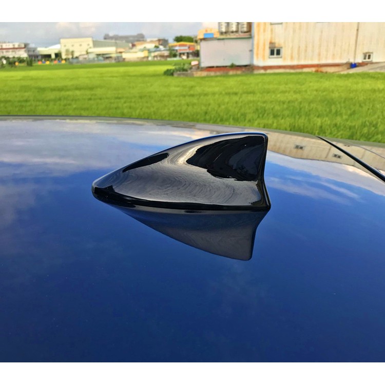圓夢工廠 Nissan 日產 Sentra Teana Altima Bluebird 鯊魚鰭 黑 銀 白 鍍鉻 碳纖紋