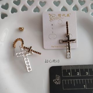 黑鑽 十字架 鑽耳環 二片式 雙十字架 耳針款 鋼針耳環