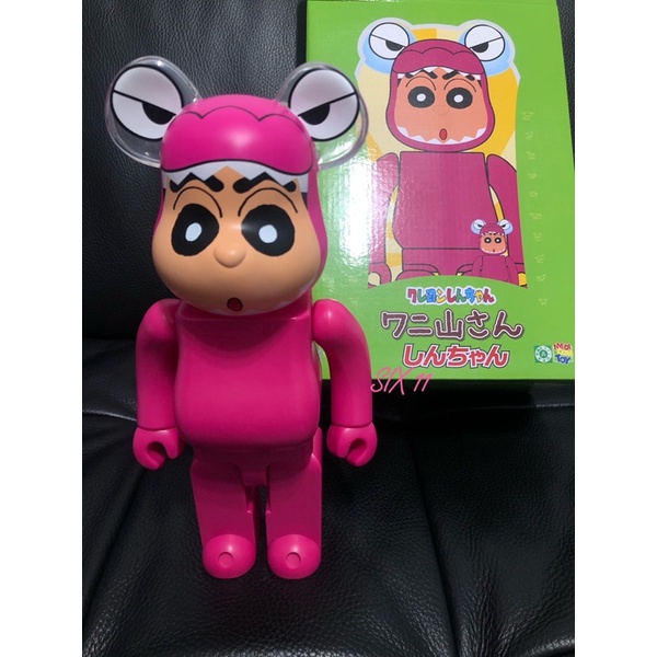 @SIX@Be@rbrick 極品釋出 蠟筆小新 💕粉紅恐龍裝  數量即少 日本價格漲翻 ❤️ 400%+100% 1組