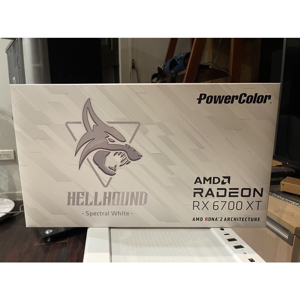 自售 撼訊 RX 6700XT Hellhound Spetral White Edition 12G GDDR6