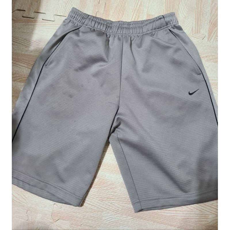 專櫃正品 nike dri fit 吸濕排汗 短褲 運動褲 打籃球 健身 兩側有口袋 有拉鍊零錢袋 後口袋 彈性拉伸