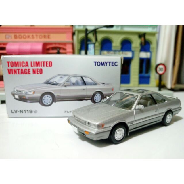 Tomytec TLV LV-N119d Nissan Leopard 經典 名車 銀