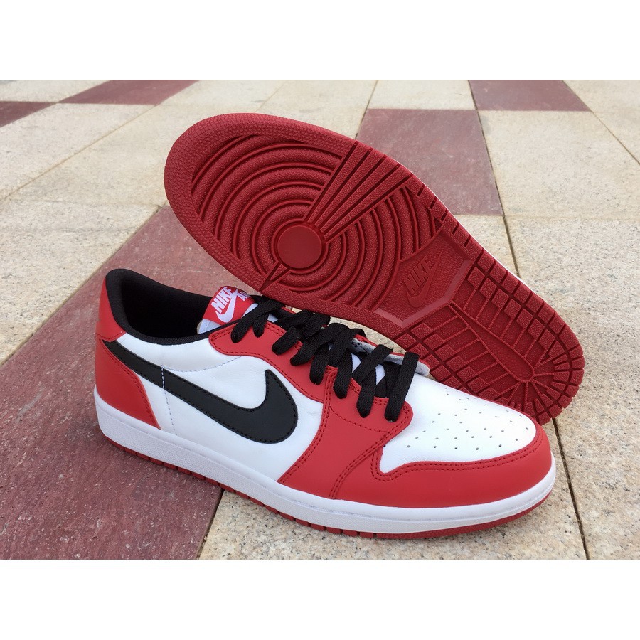 nike air jordan 1 low chicago