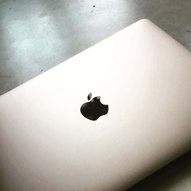 MacBook 12 吋 1.2G 512G SSD 8G ram 台灣公司貨保固中