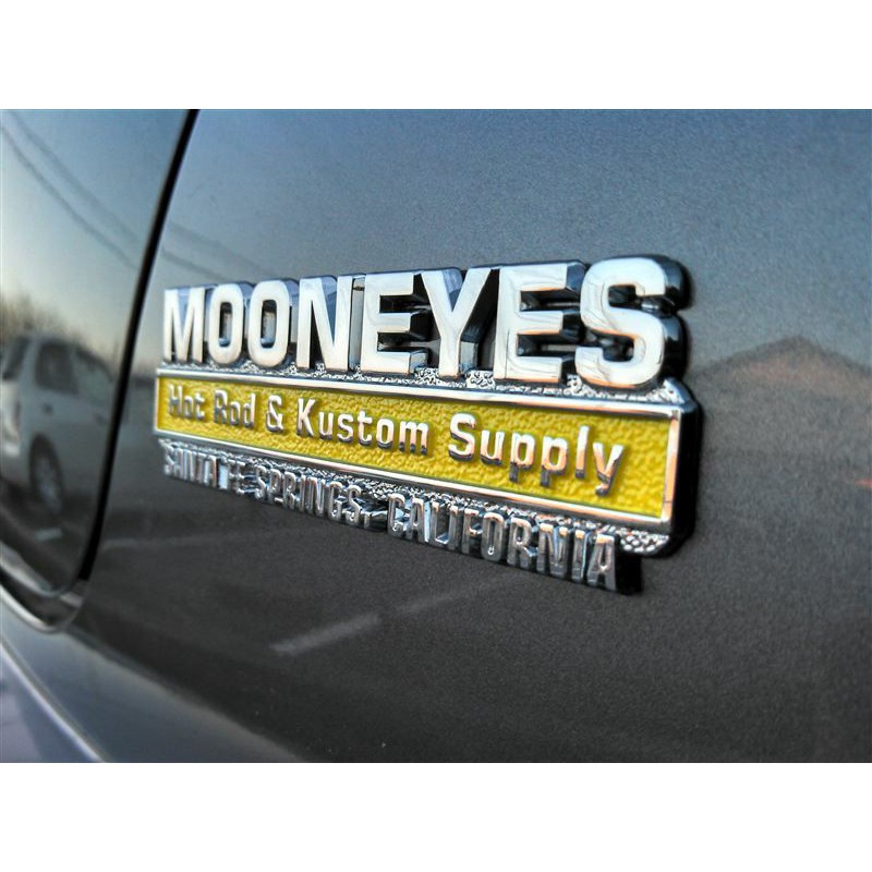 (Queenbeezakka)美國正版授權 Mooneyes moon racing 防水 耐光 抗UV 金屬立體 貼紙