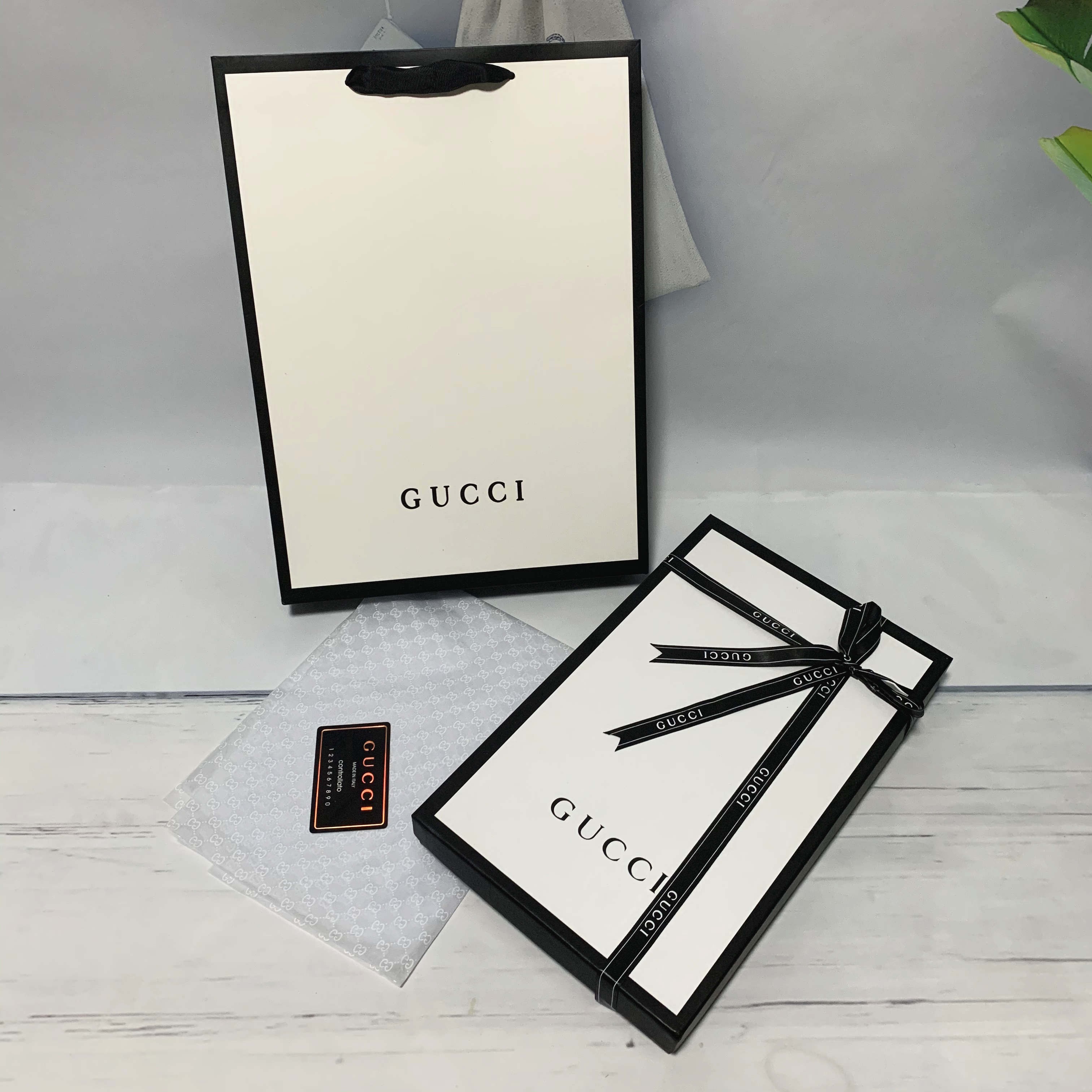 古奇古馳gucci專柜包裝盒紙袋口紅圍巾t恤襯衫香水錢包皮帶禮品盒 蝦皮購物