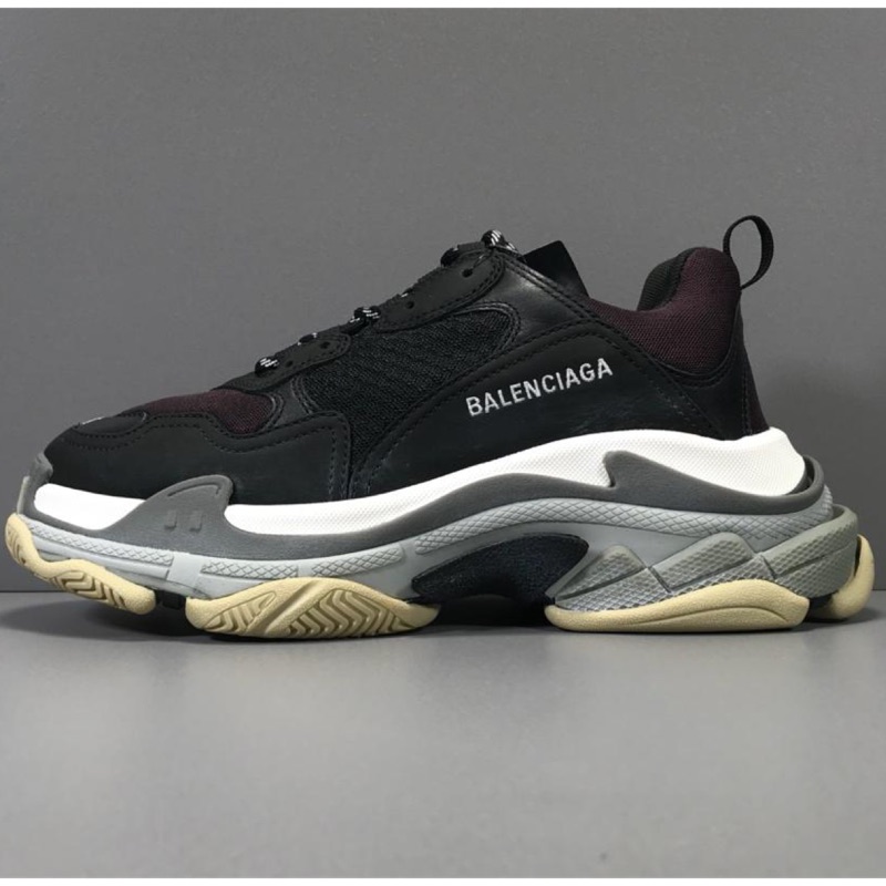 balenciaga triple s black burgundy