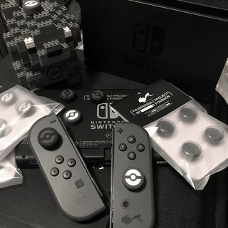 SWITCH Fragment 藤原浩 閃電 皮卡丘 寶可夢 精靈球 寶貝球 Joycon 搖桿 香菇頭 矽膠套