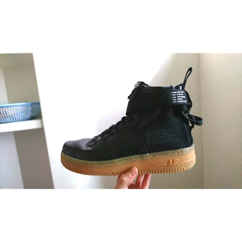 二手 NIKE SF AF1 MID