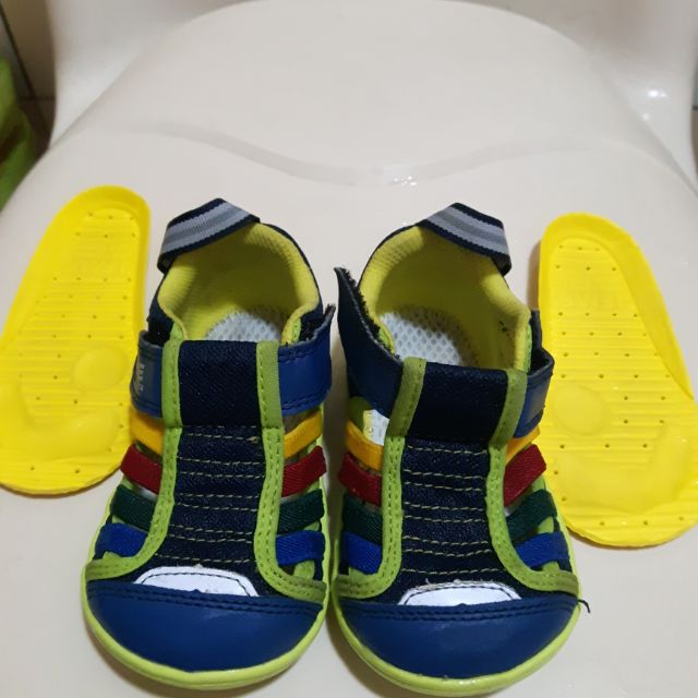 日本品牌lfme 二手機能童鞋(降降降大降價)