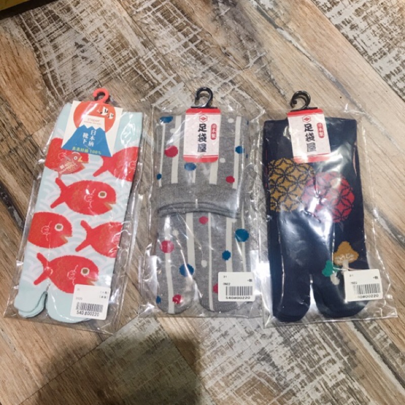 日本 襪子 二指襪 兩指襪 鯉魚 雕魚 日本元素