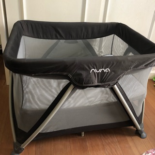 nuna sena aire多功能嬰兒床 尿布台 深藍 9 9成新 蝦皮購物