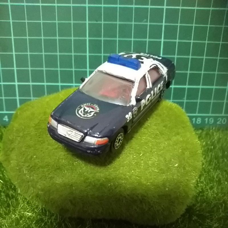 老玩具車福特皇冠警察車約8公分