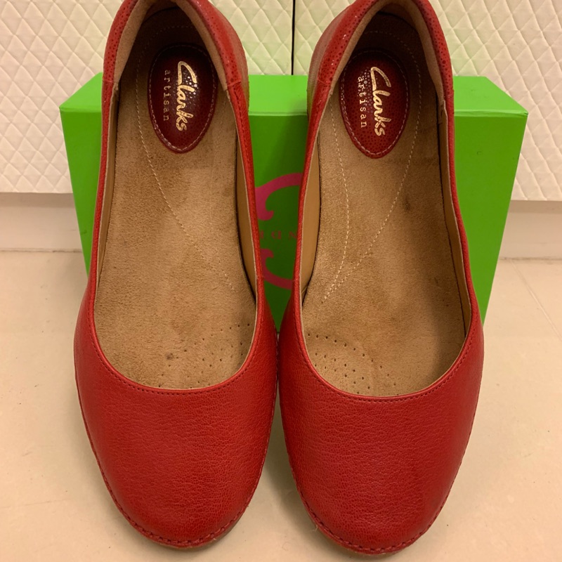Clarks 紅色 超柔軟平底娃娃鞋