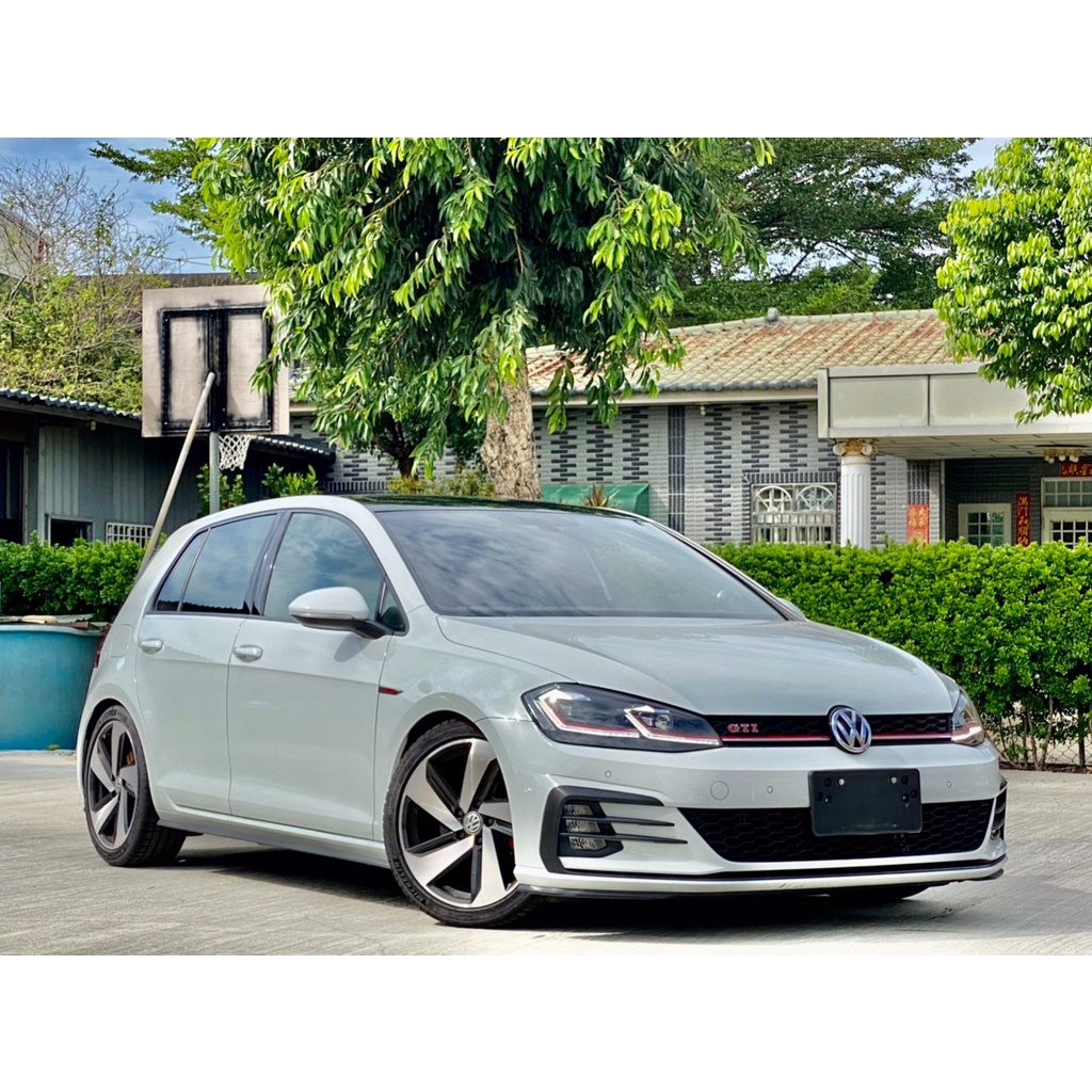 2017 VW Golf Gti 2.0    FB搜尋 : 『凱の中古車-Dream Garage』