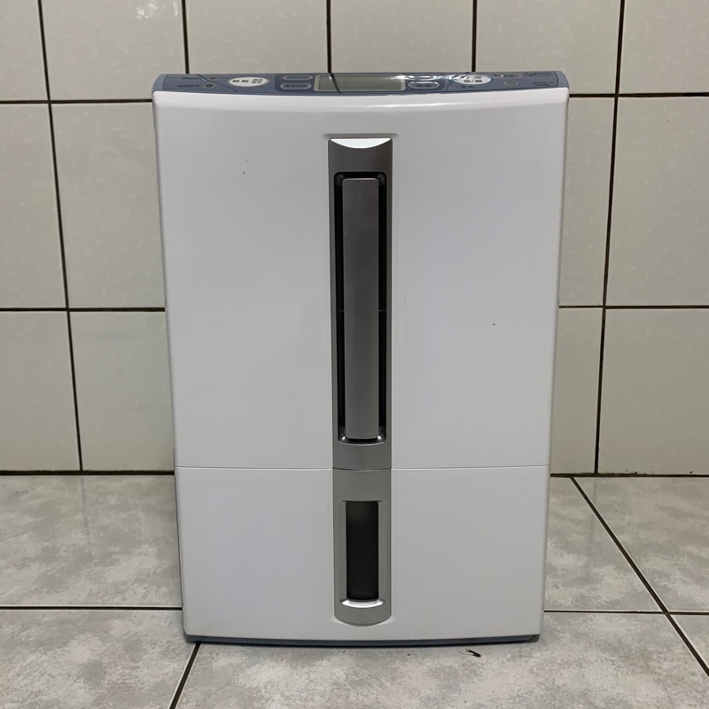 三菱除濕機mj E100wx 二手中古07製造 蝦皮購物