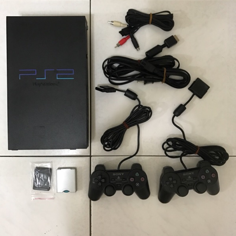 PS2 PlayStation2 主機+2隻原廠手把