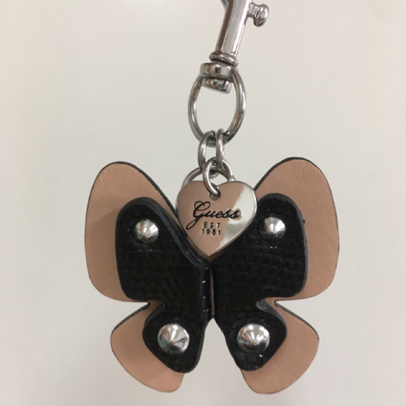 全新 Guess 立體皮革卯釘蝴蝶鑰匙圈、吊飾、包包裝飾