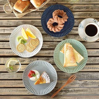 現貨 日本製 美濃燒 菊花盤子 甜點盤 水果盤 蛋糕盤 陶瓷盤 點心盤 盤子 盤 餐盤 日式盤子 富士通販