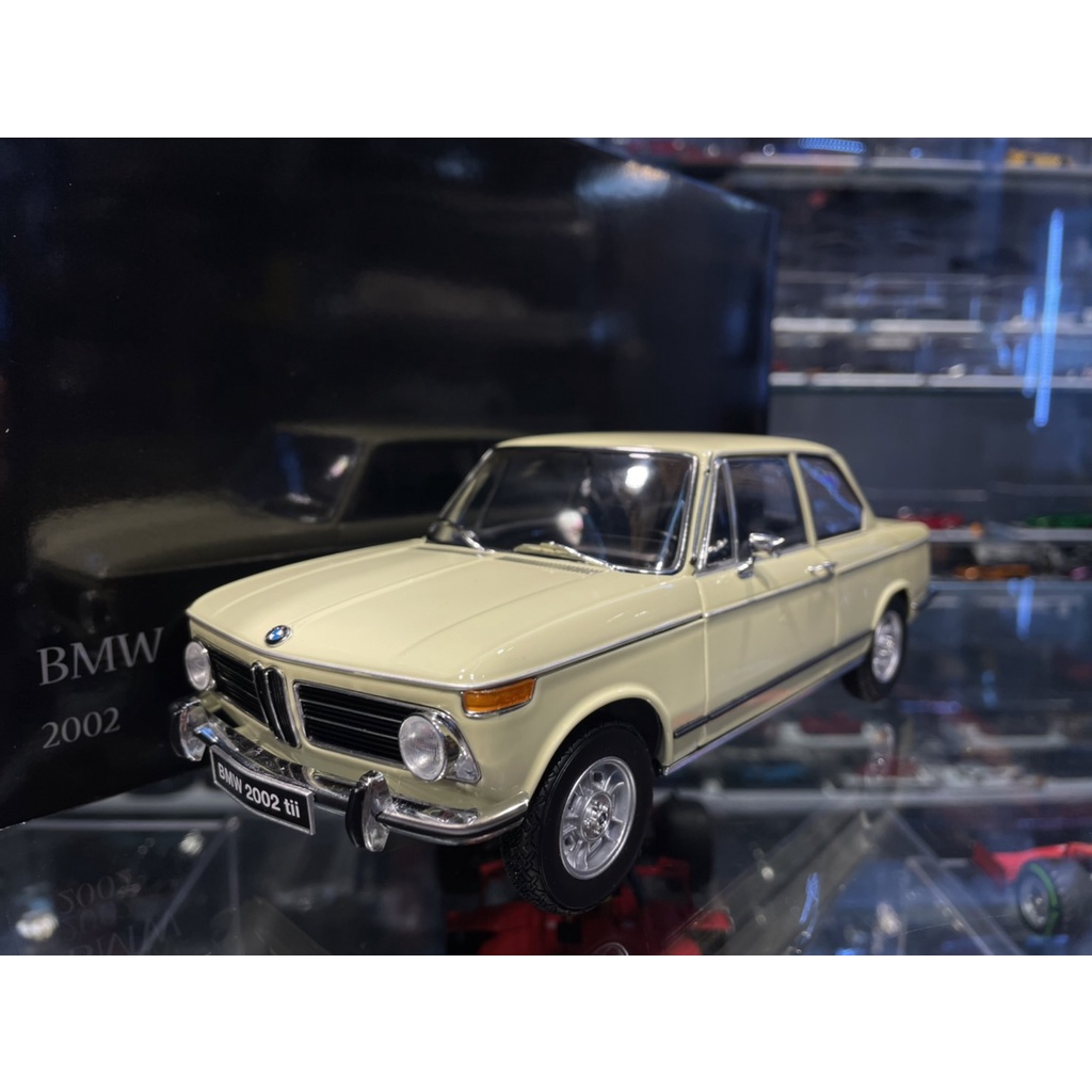 吉華科技@ 1/18 Kyosho 08543ML BMW 2002Tii 1972 CREAM