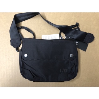 F/CE AU POUCH F1902AU0032