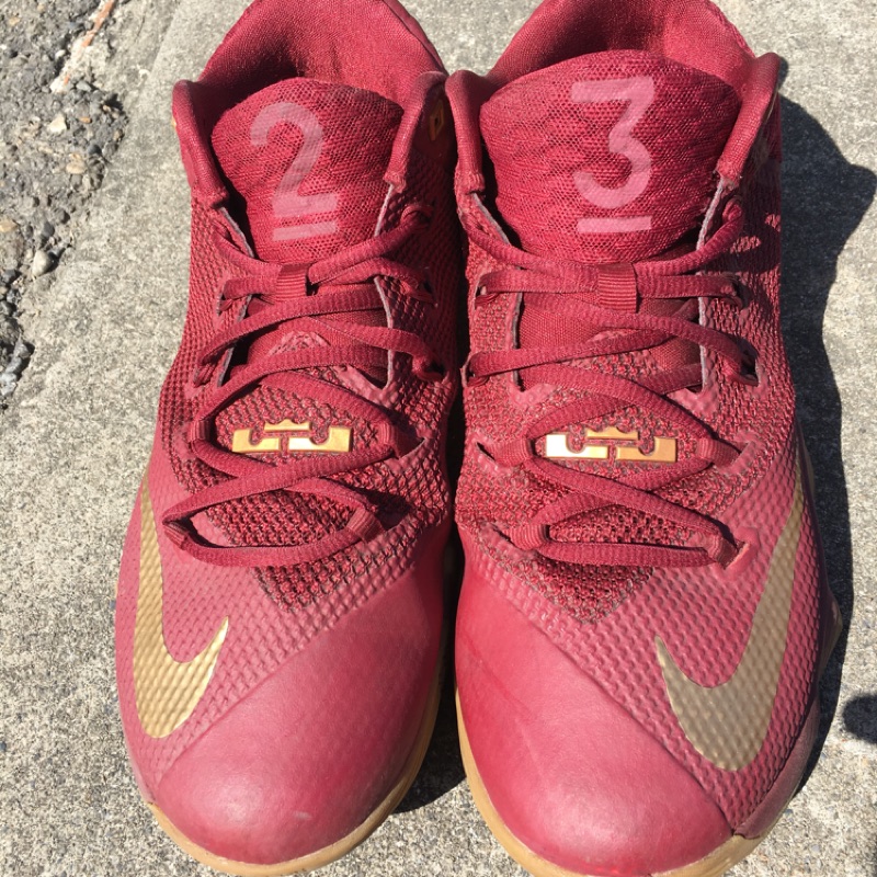 NIKE 男 Lebron Ambassador 9 “Wine Red” 2017