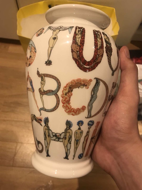 Supreme alphabet vase 花瓶禁權| 蝦皮購物